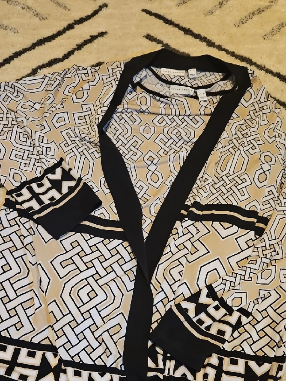 Susan Graver Black and Beige Geometric Print Blouse Tank And Cover Set - Picture 3 of 4